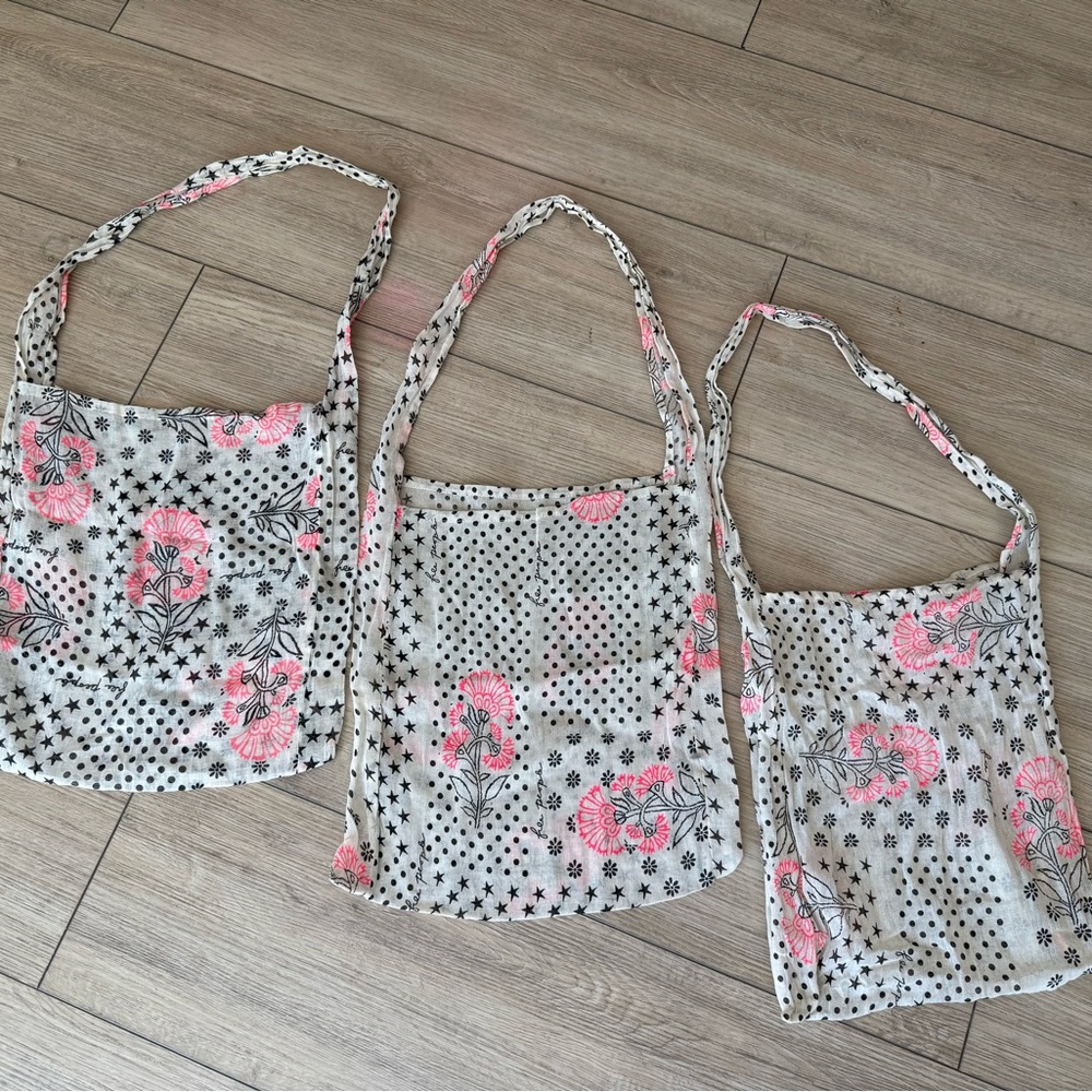3 Free People Reusable Shopping Totes  12.5x13.5 in Natural with Black & Pink